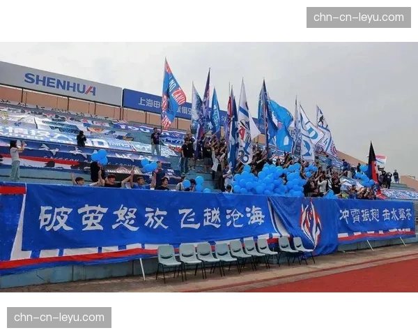 上海申花主场迎战成都蓉城，榜首大战一触即发
